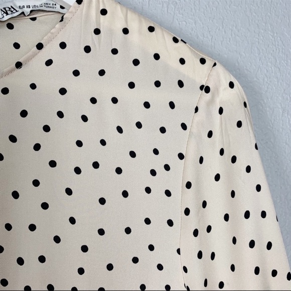 Wrinkled midi dress - Picture 5 of 9